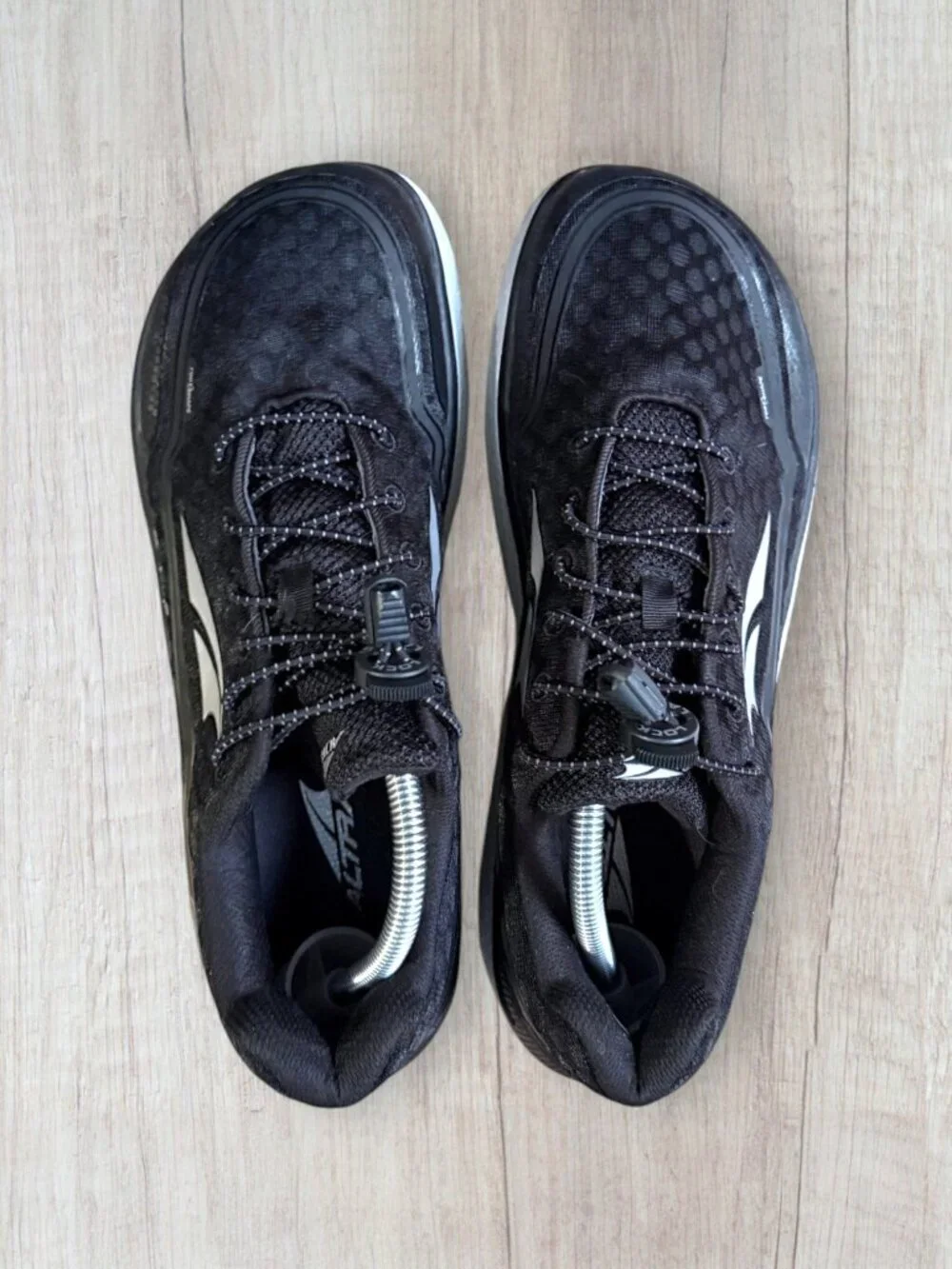 Altra Paradigm 5 Black Running Shoes Zero Drop FootShape Wide Toe Box Mens 10